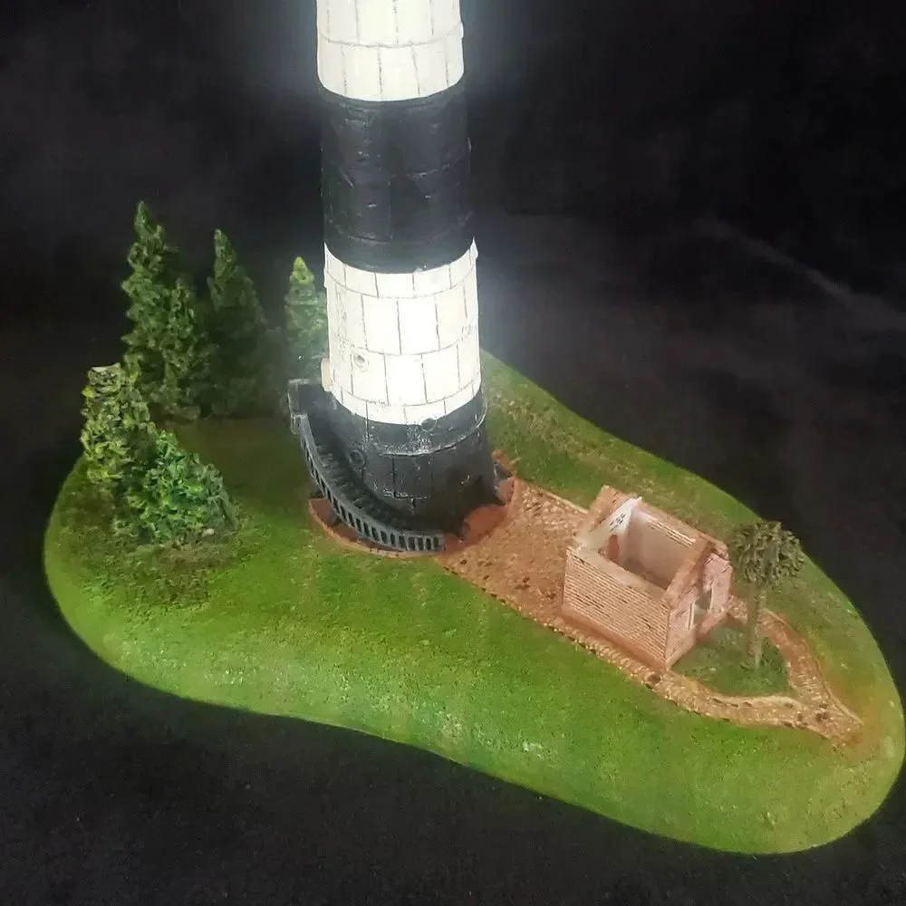 Danbury Mint Cape Canaveral, FL Air Force Station Lighthouse Figurine